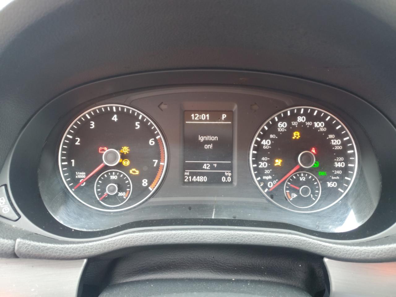 2015 Volkswagen Passat - Image 9