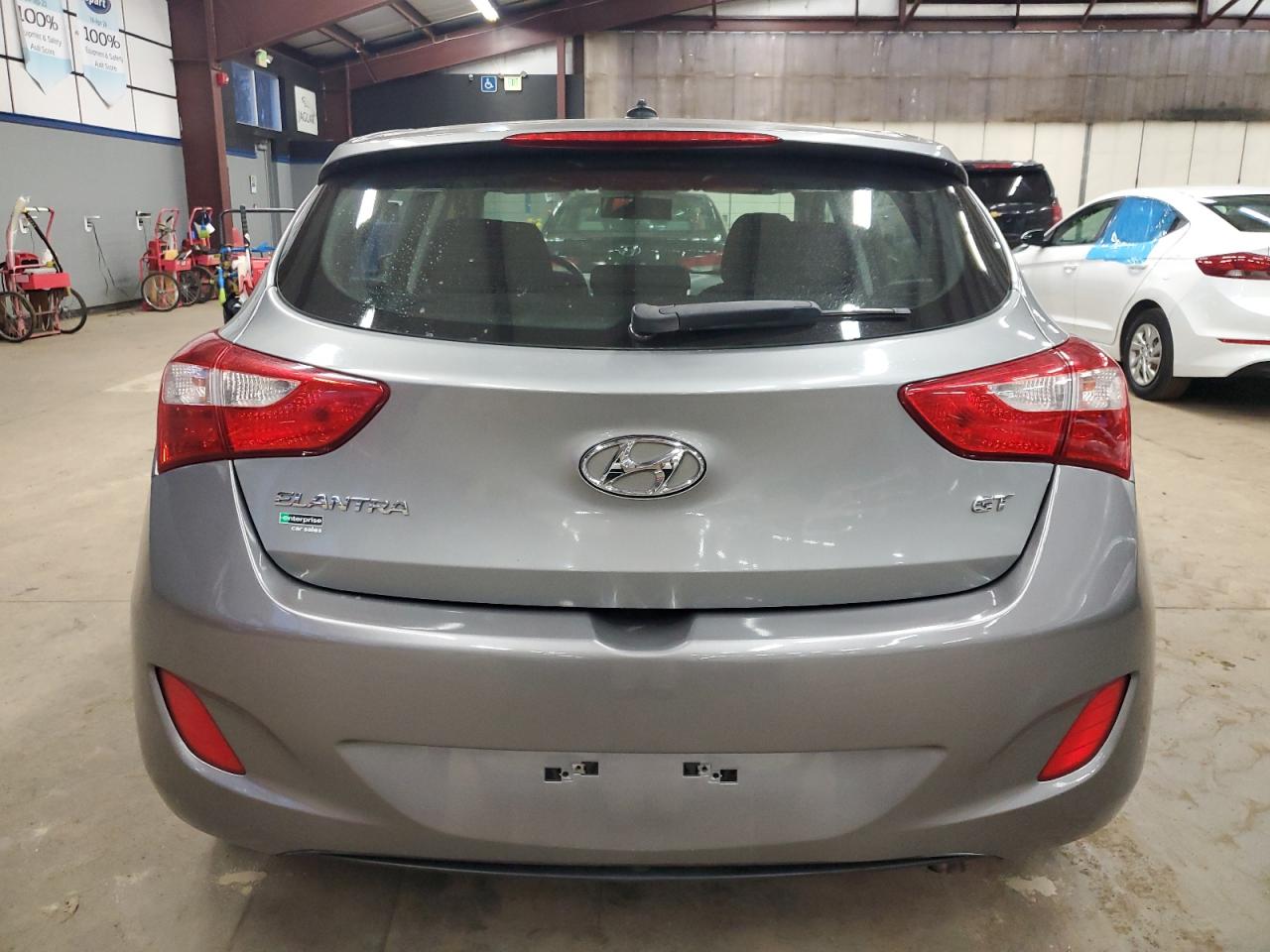2016 Hyundai Elantra - Image 6