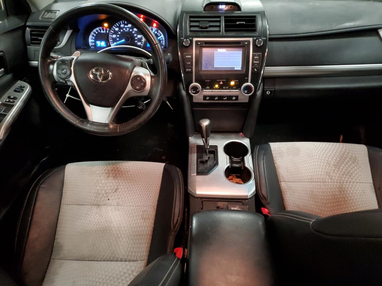 2014 Toyota Camry - Image 8