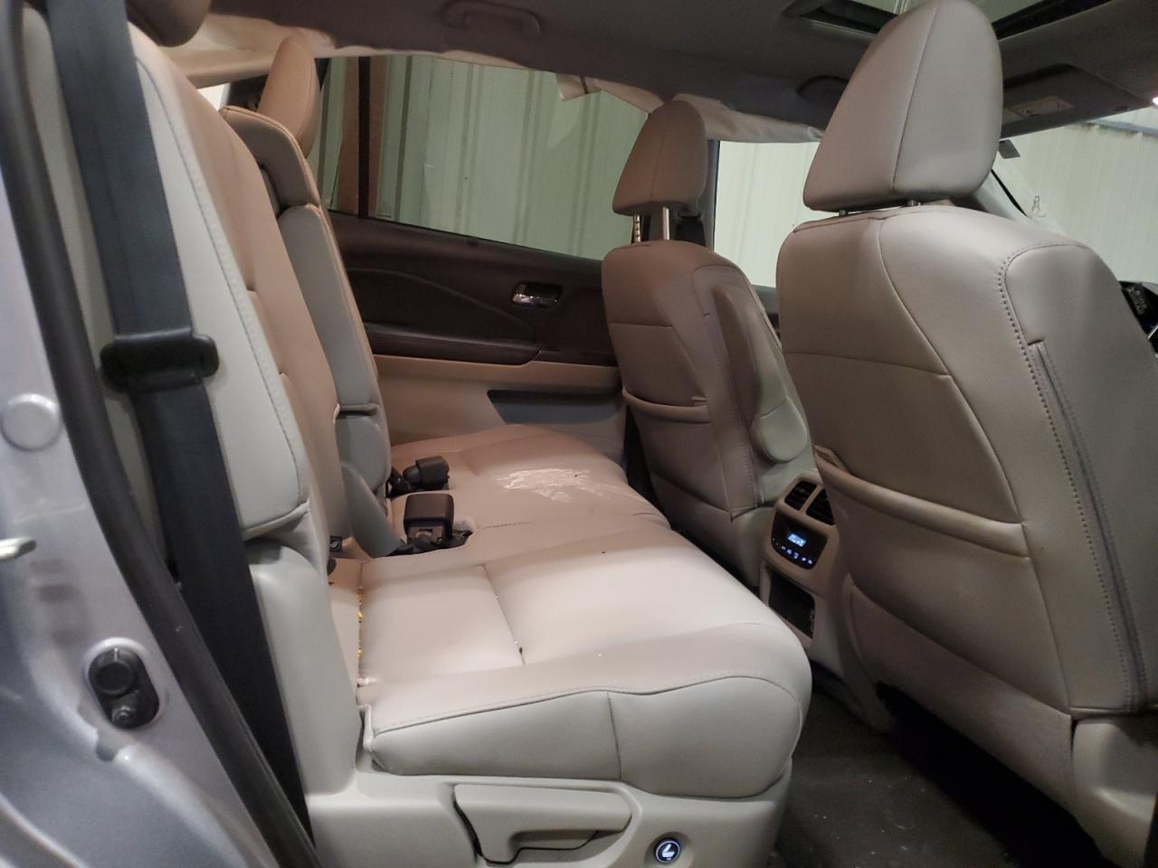 2020 Honda Pilot - Image 12