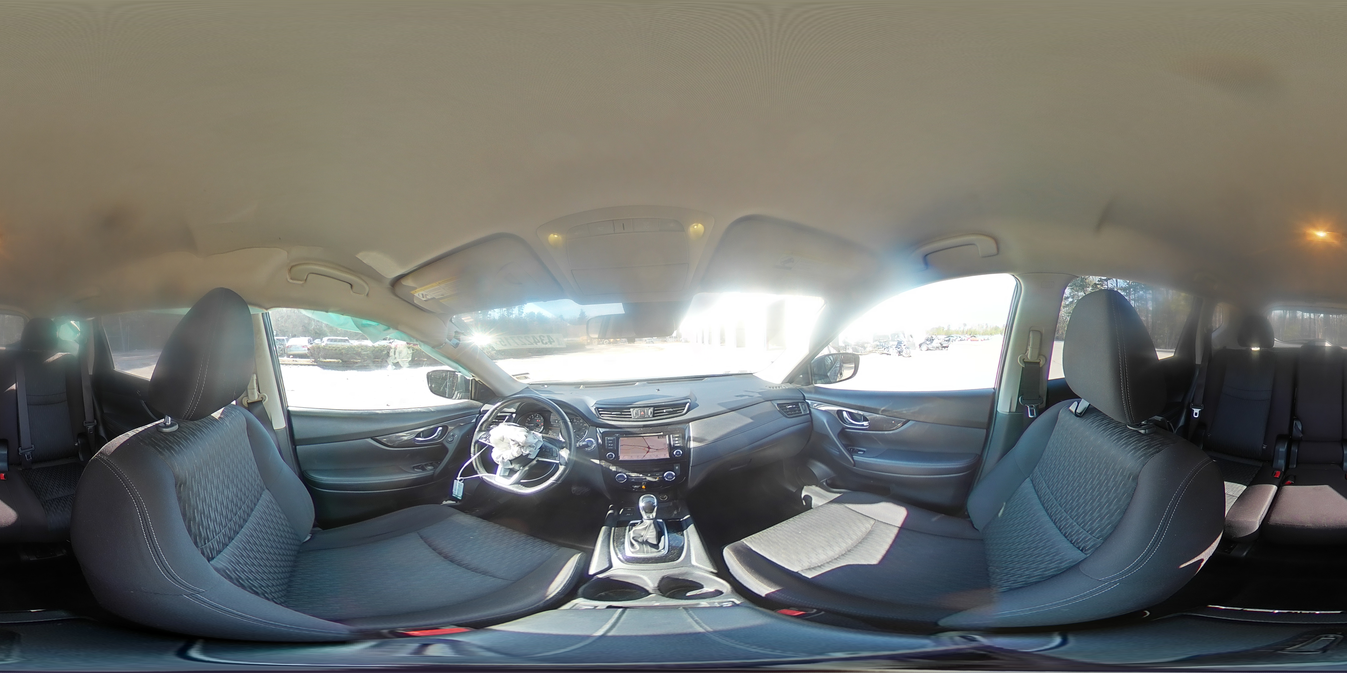 2019 Nissan Rogue - Image 14