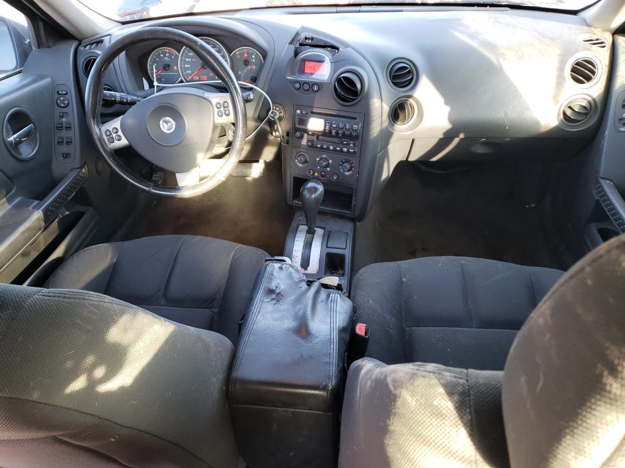 2004 Pontiac Grand Prix - Image 8