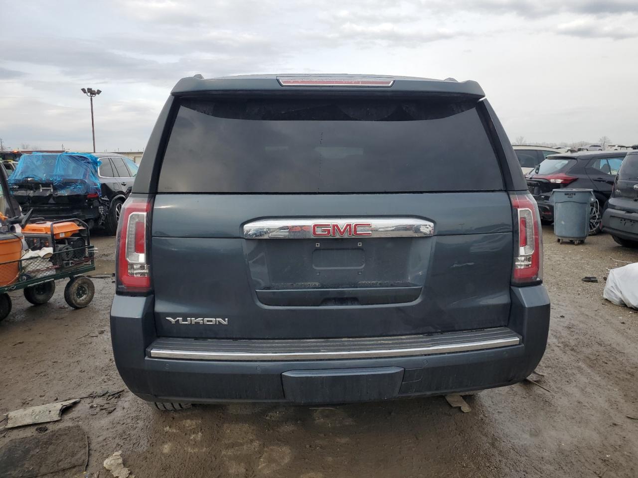 2019 GMC Yukon - Image 6