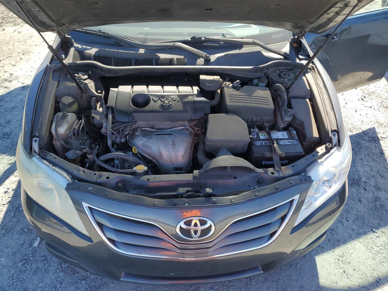 2011 Toyota Camry - Image 11