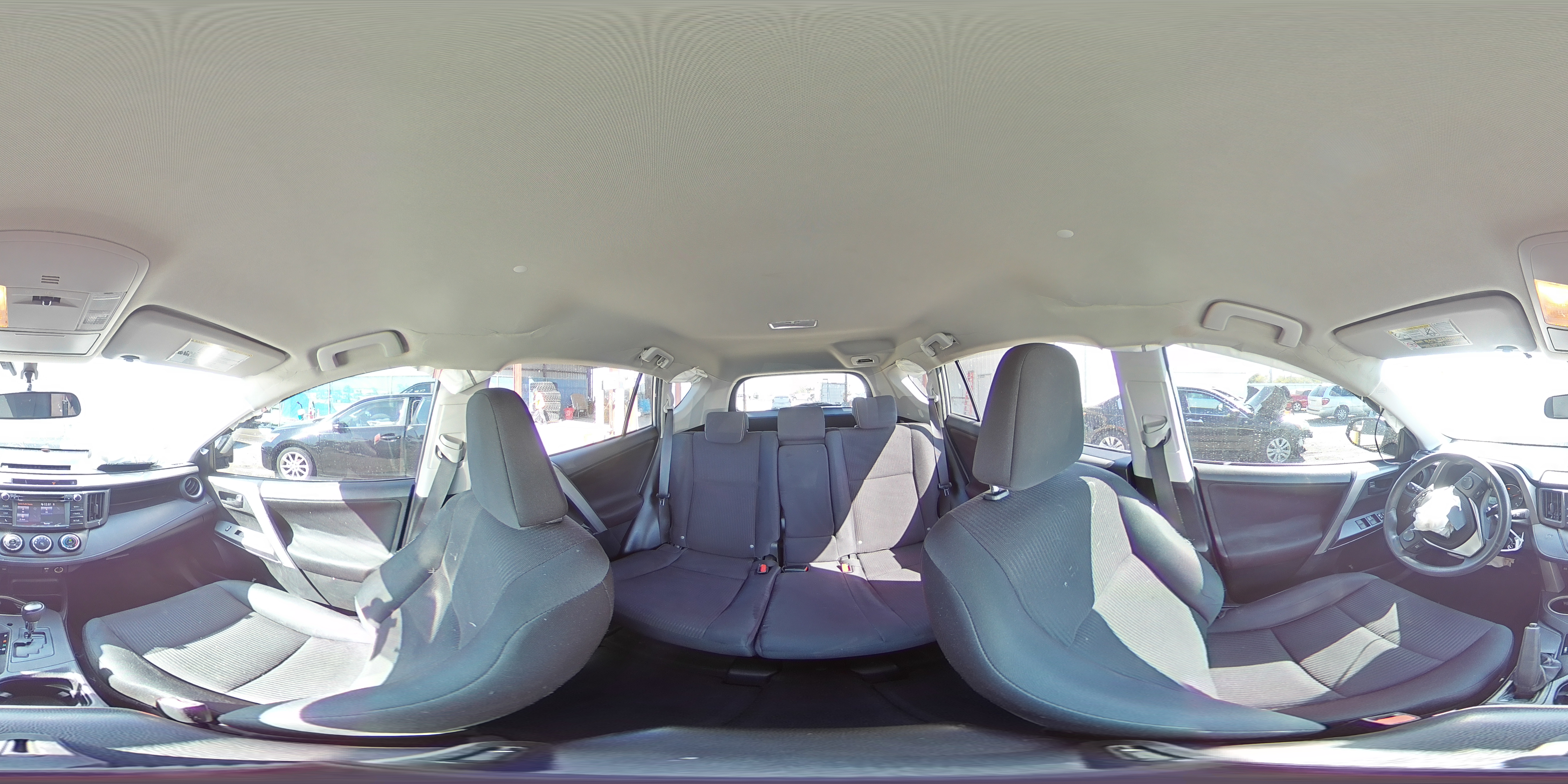 2016 Toyota RAV 4 - Image 16