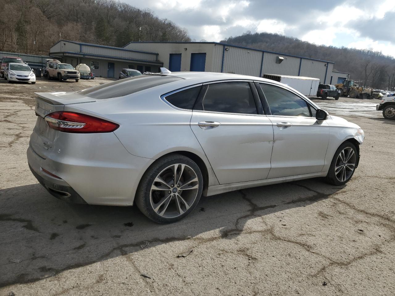 2019 Ford Fusion - Image 3