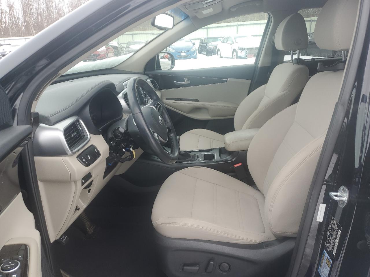 2019 Kia Sorento - Image 7