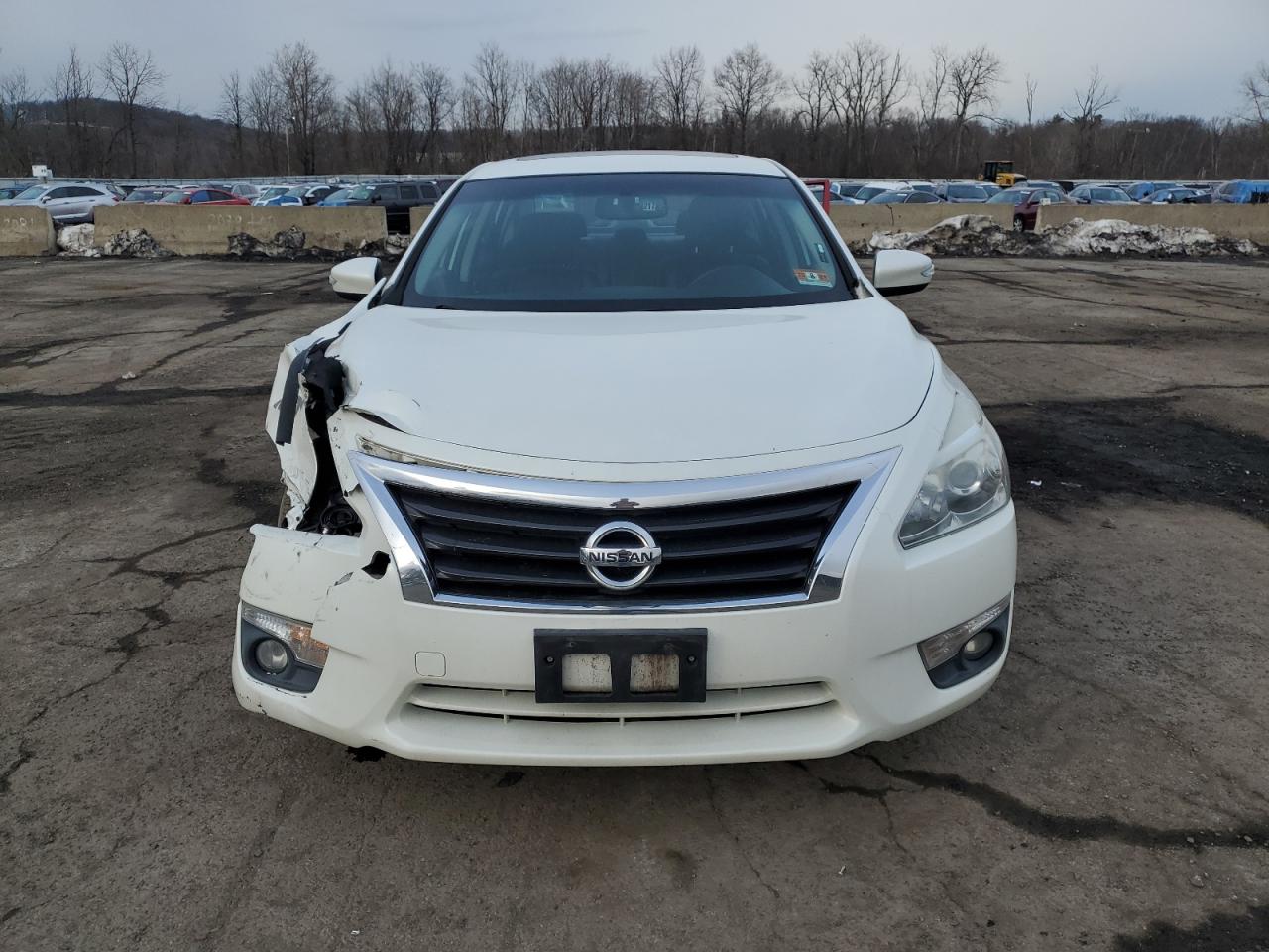 2015 Nissan Altima - Image 5