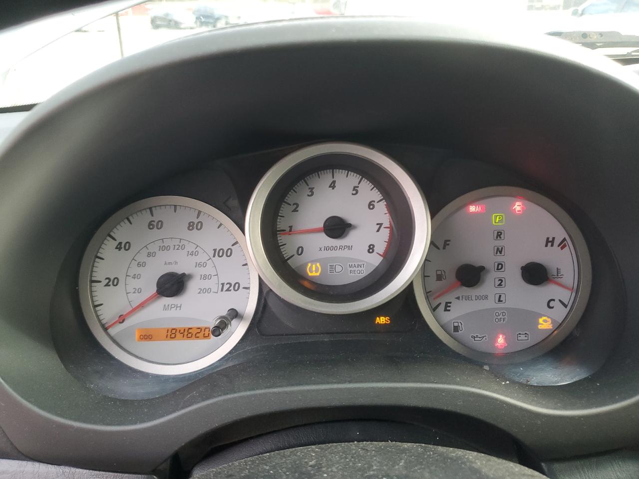 2004 Toyota RAV 4 - Image 9