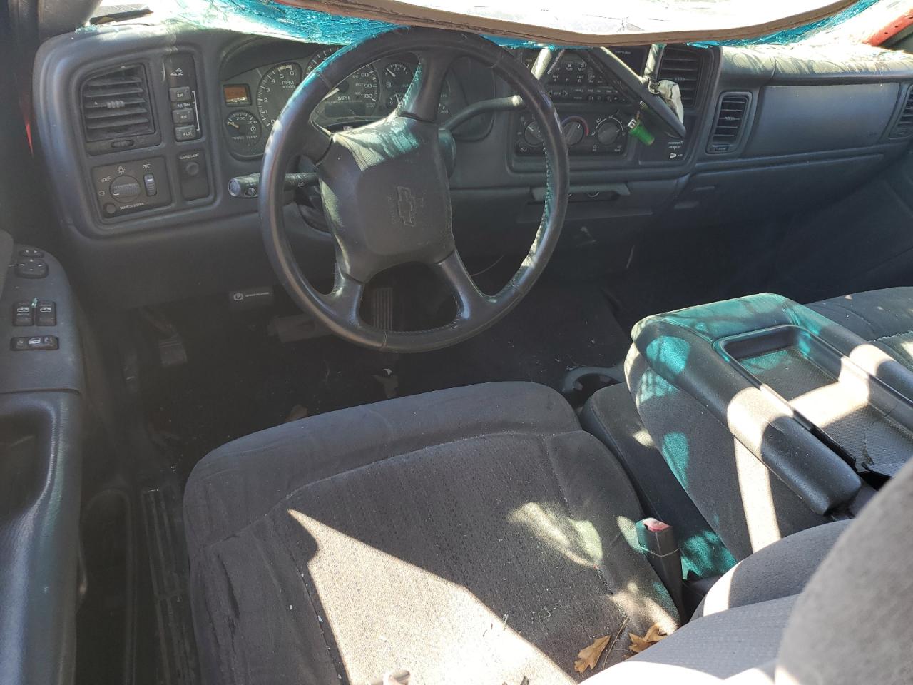 2002 Chevrolet Silverado - Image 8