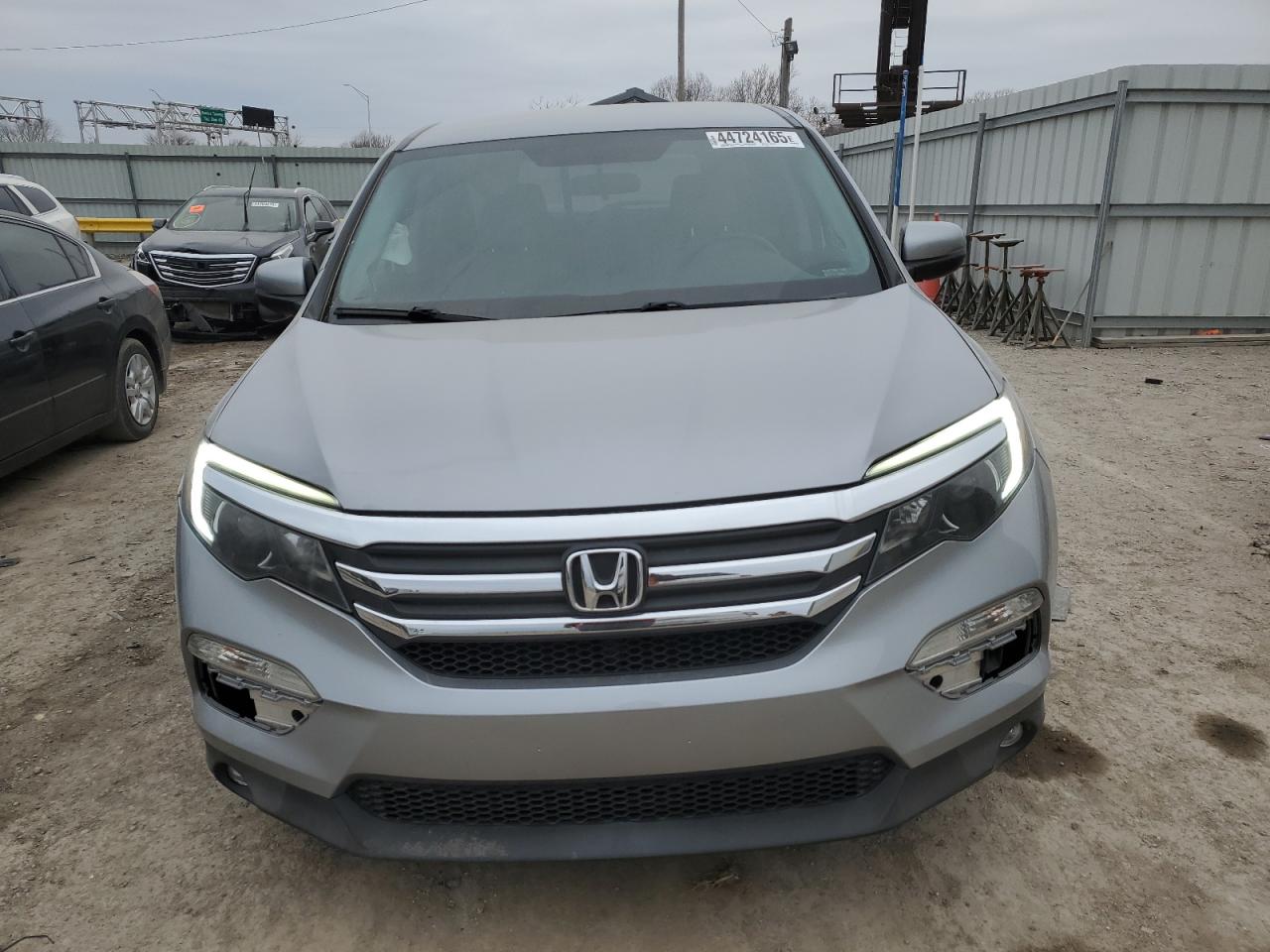 2017 Honda Pilot - Image 5