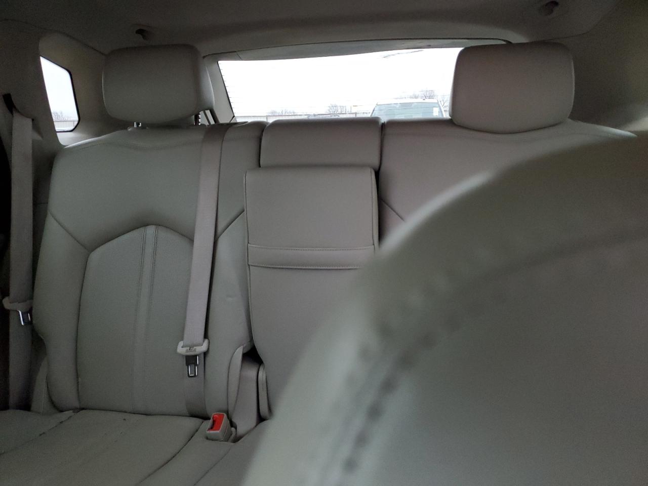 2011 Cadillac SRX - Image 10