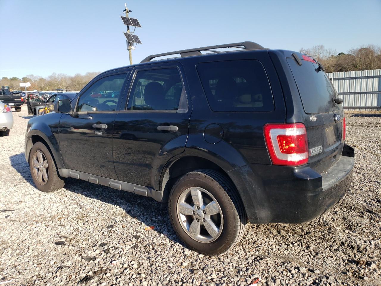 2010 Ford Escape - Image 2