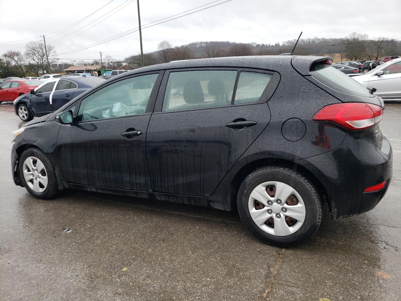 2017 Kia Forte - Image 2