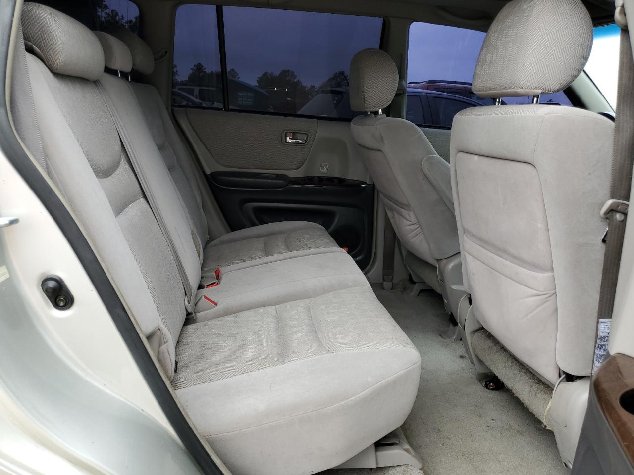 2024 Toyota Highlander - Image 10