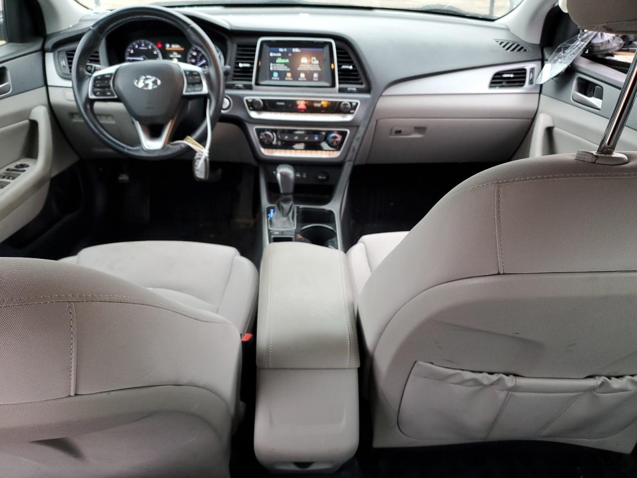 2018 Hyundai Sonata - Image 8
