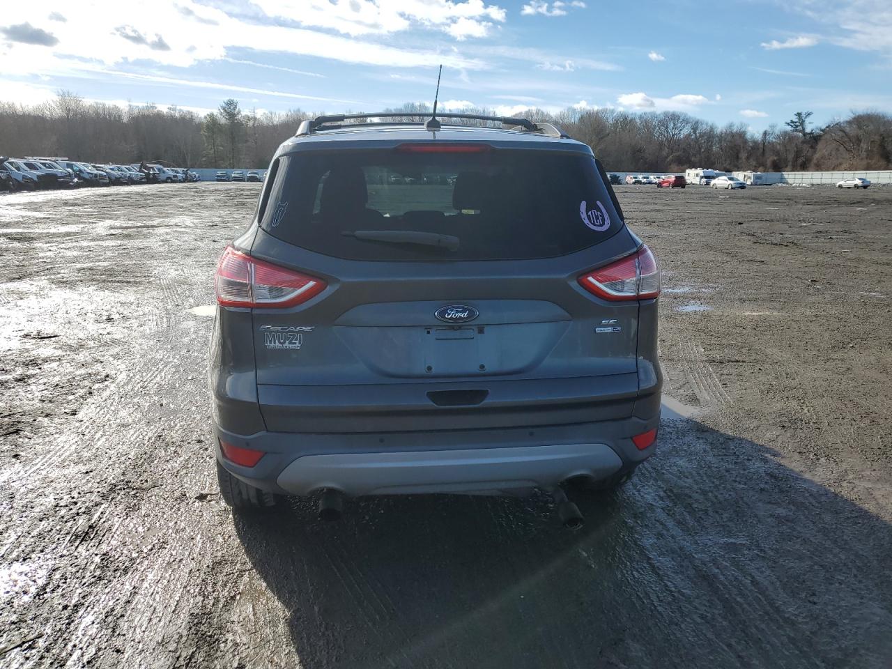 2015 Ford Escape - Image 6