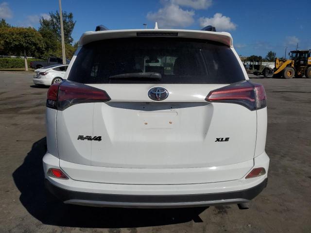  TOYOTA RAV4 2018 Biały