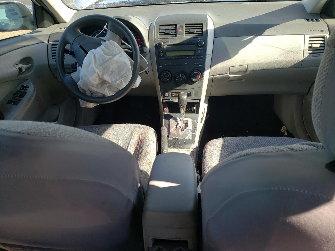 2010 Toyota Corolla - Image 8