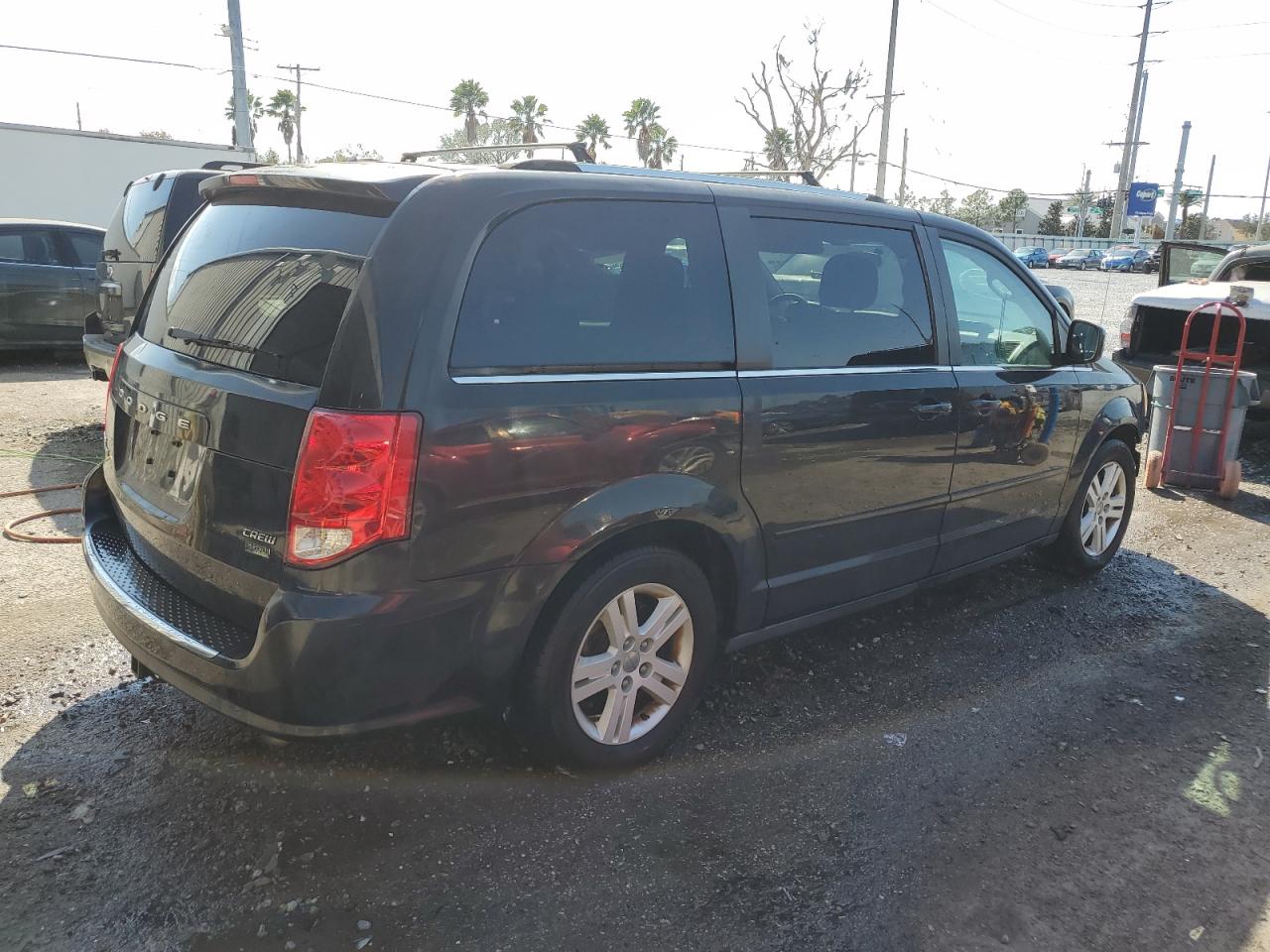 2012 Dodge Caravan - Image 3