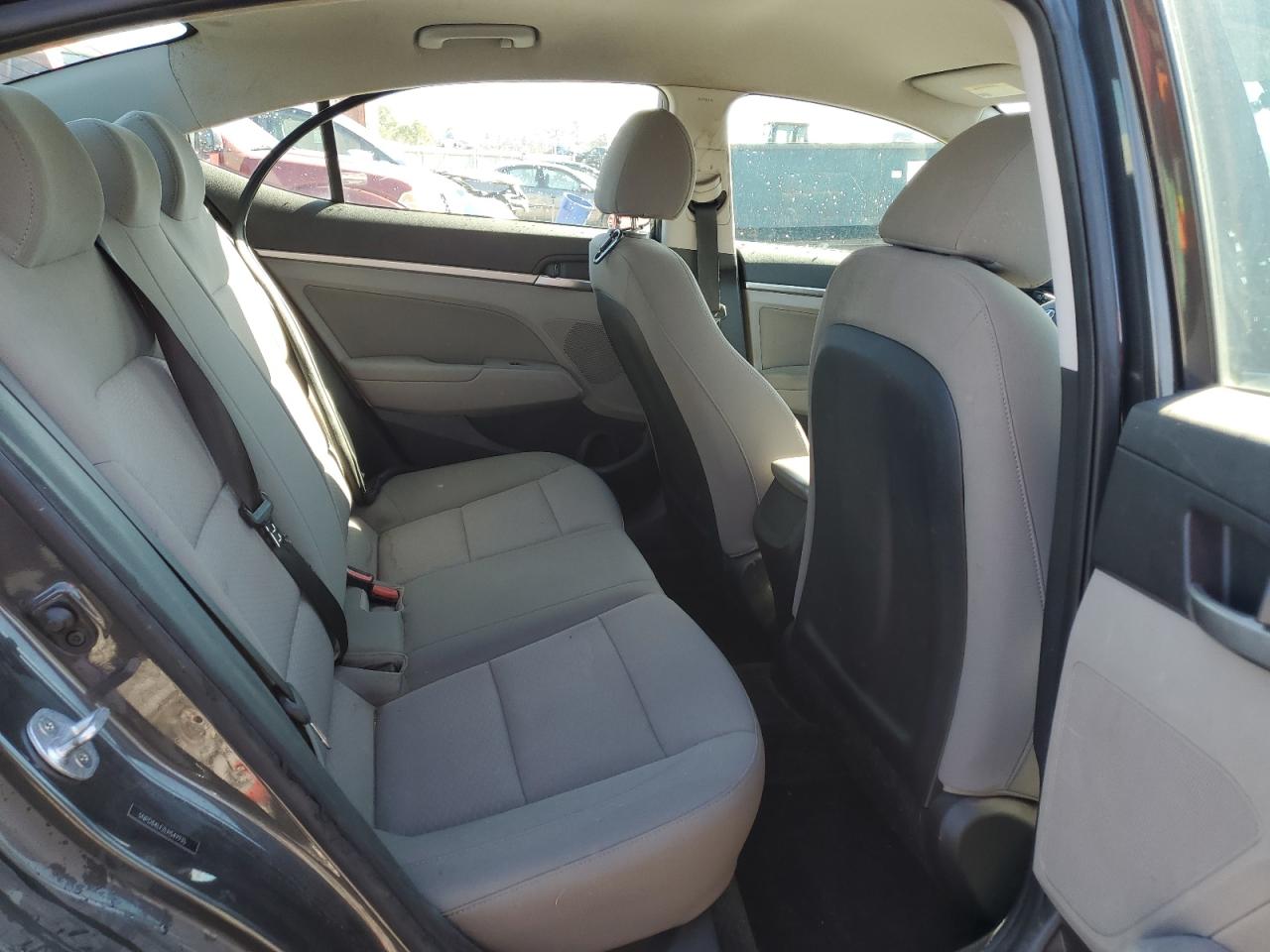 2020 Hyundai Elantra - Image 10