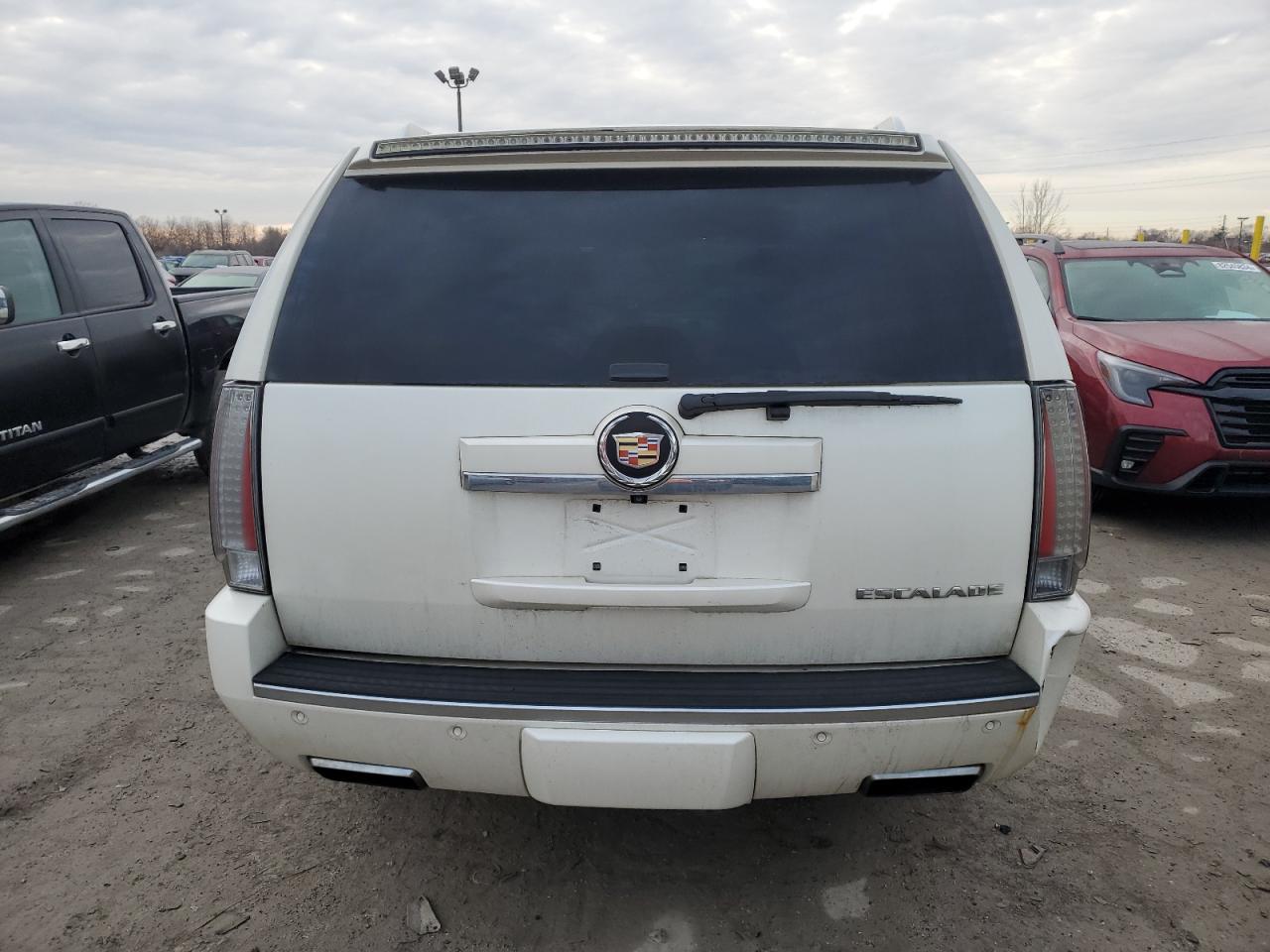 2014 Cadillac Escalade - Image 6