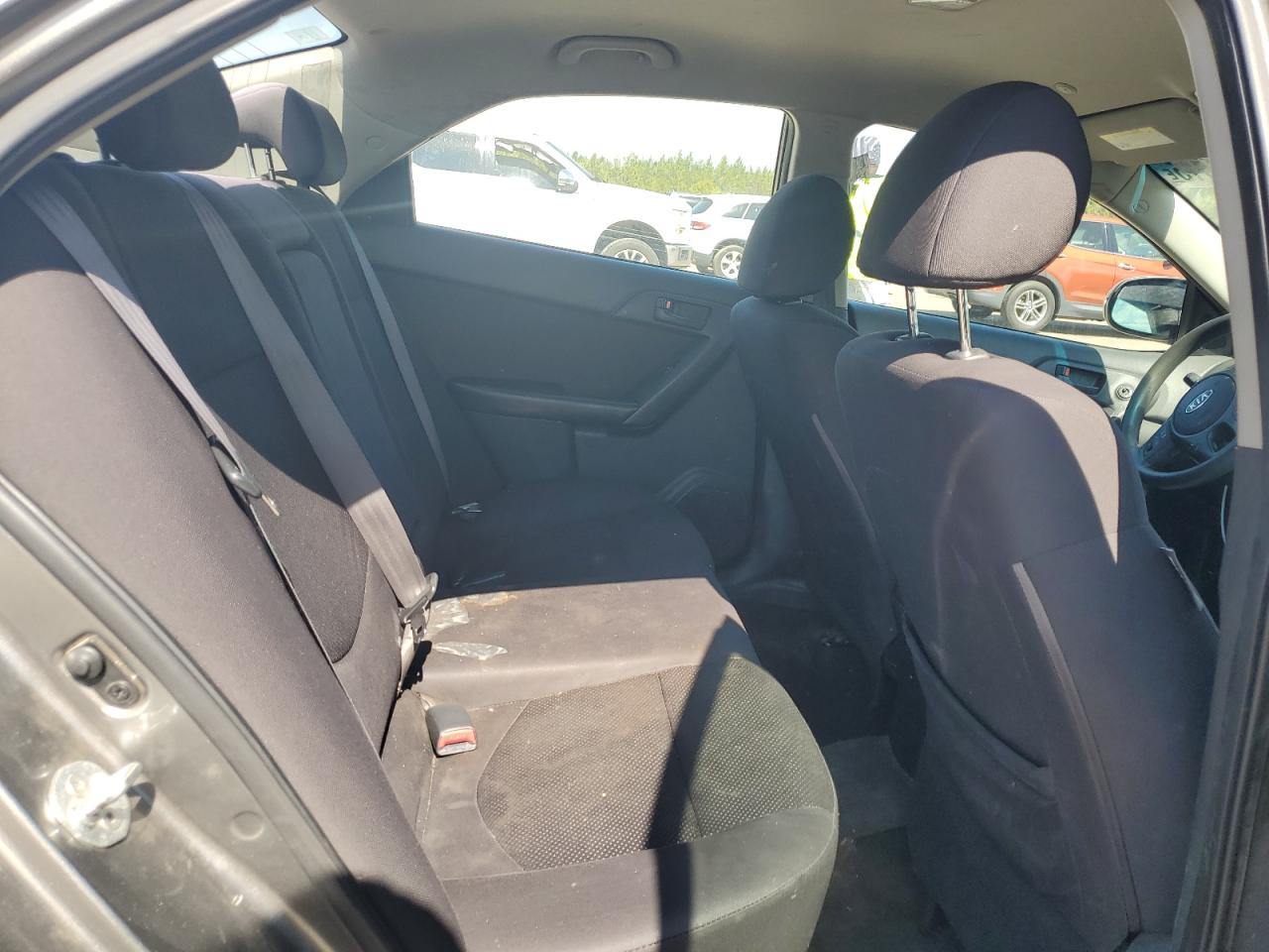 2012 Kia Forte - Image 10