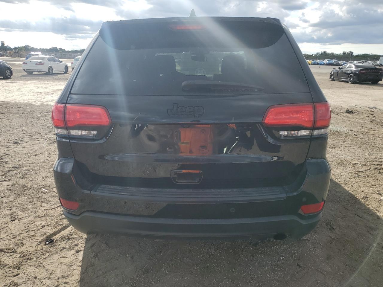 2019 Jeep Grand Cherokee - Image 6