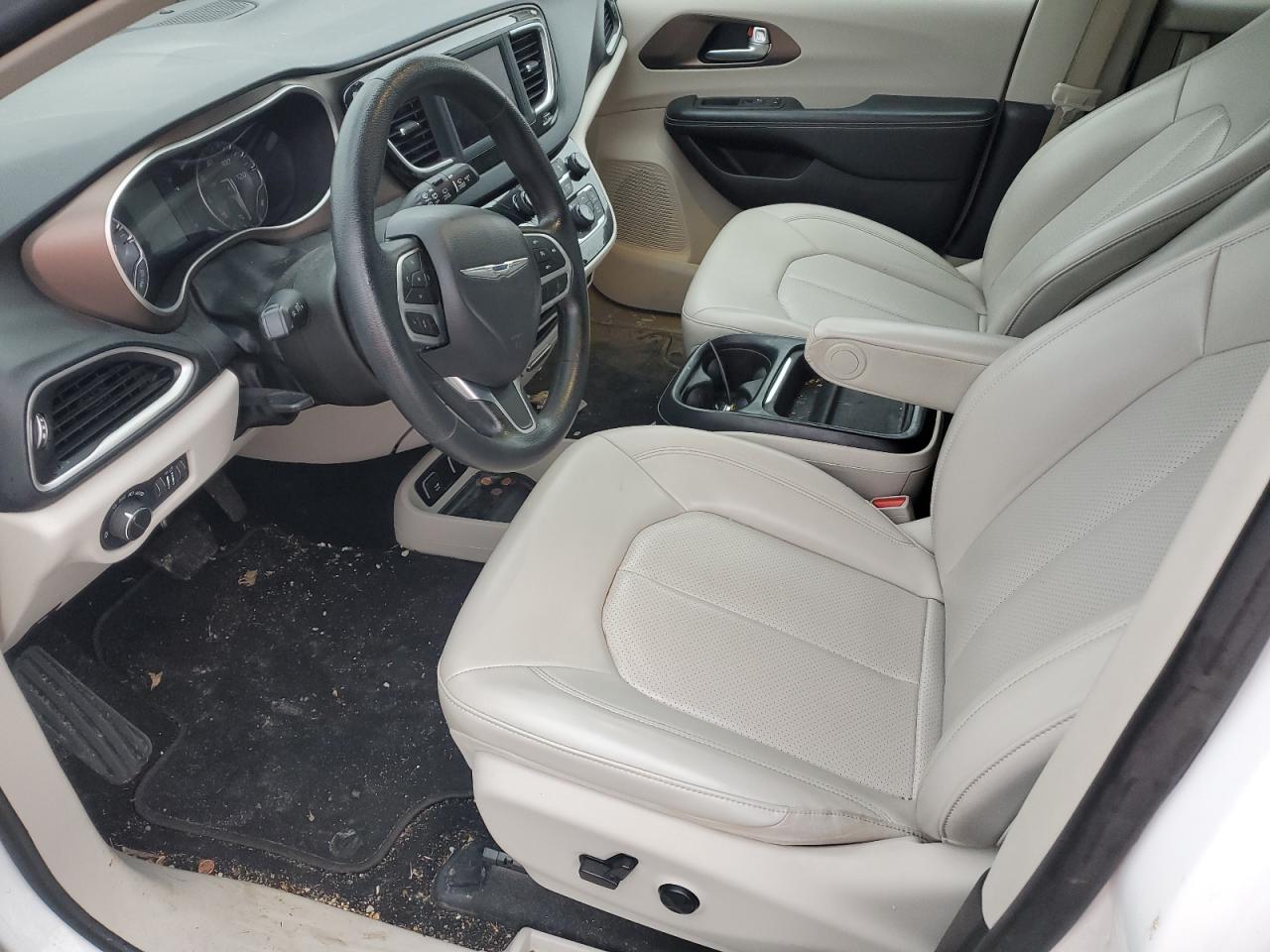 2021 Chrysler Voyager - Image 7