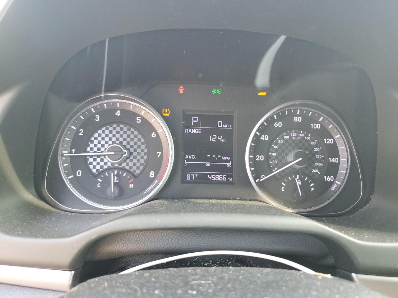 2019 Hyundai Elantra - Image 9