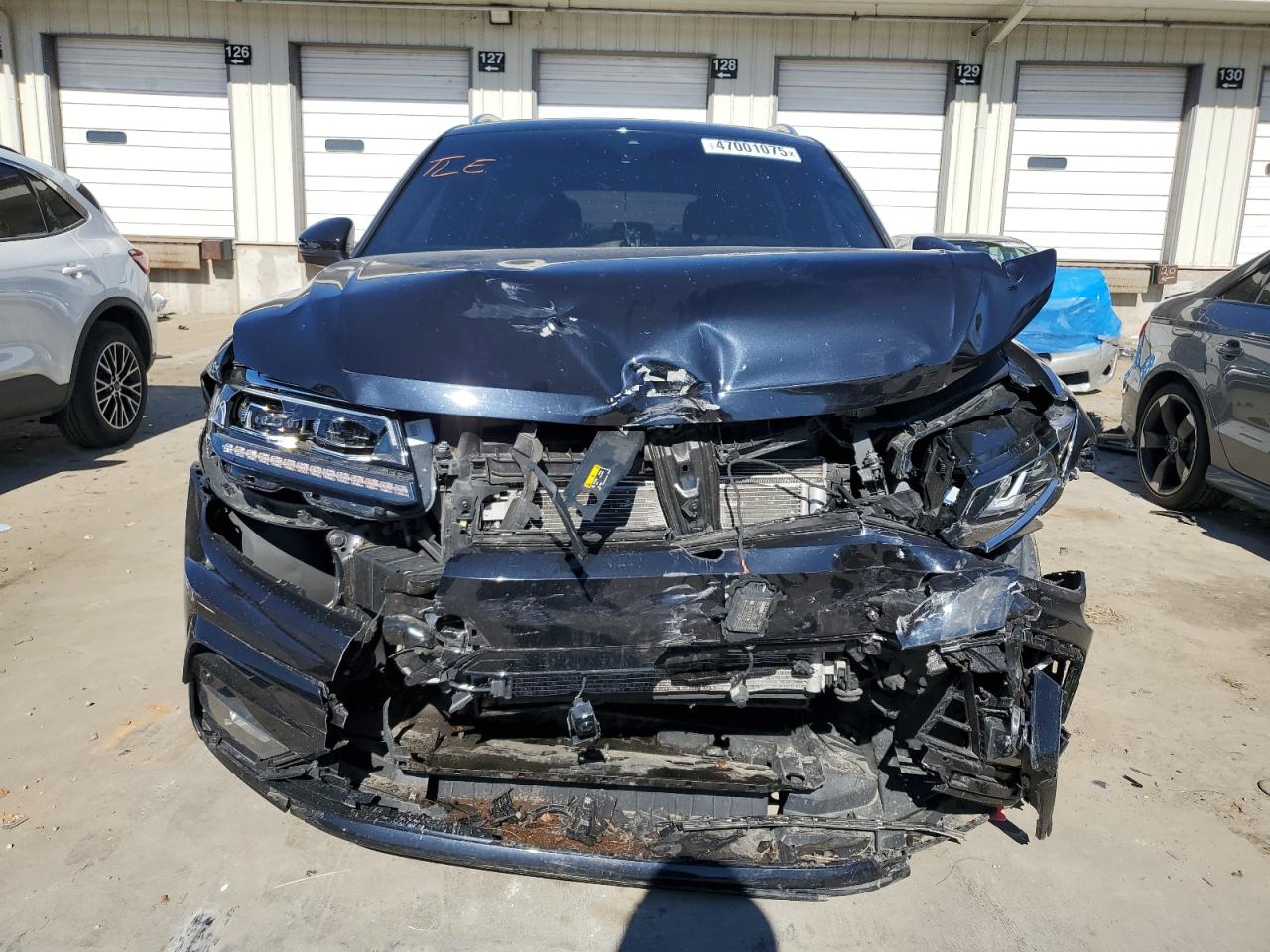2021 Volkswagen Tiguan - Image 5