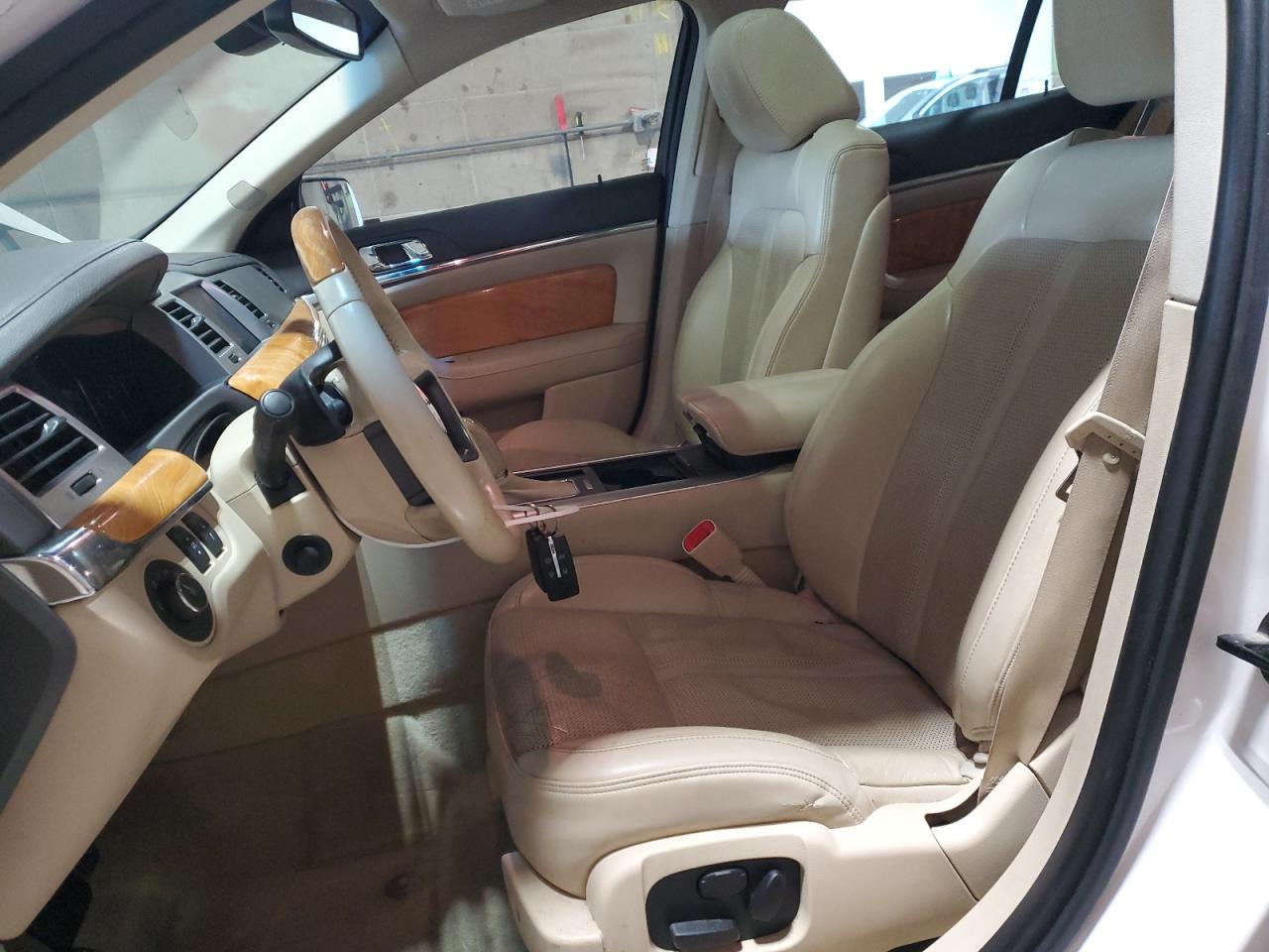 2012 Lincoln MKS - Image 7