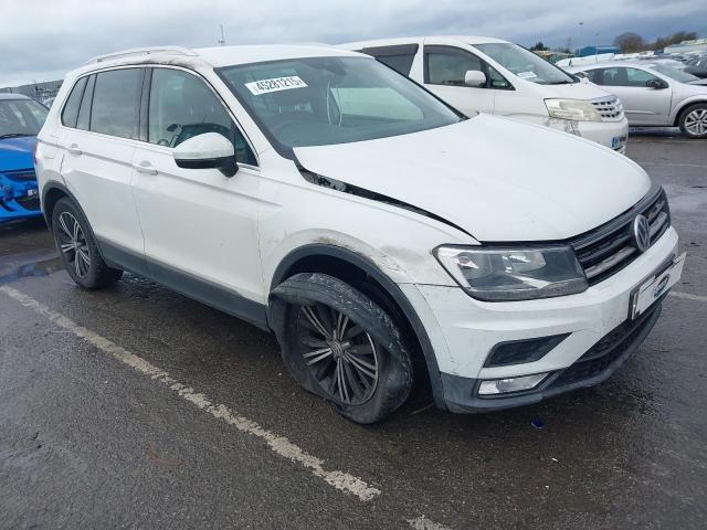 2017 VOLKSWAGEN TIGUAN SE