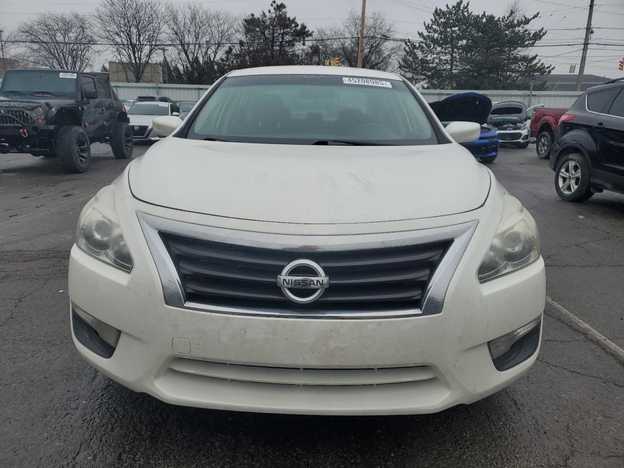 2014 Nissan Altima - Image 5