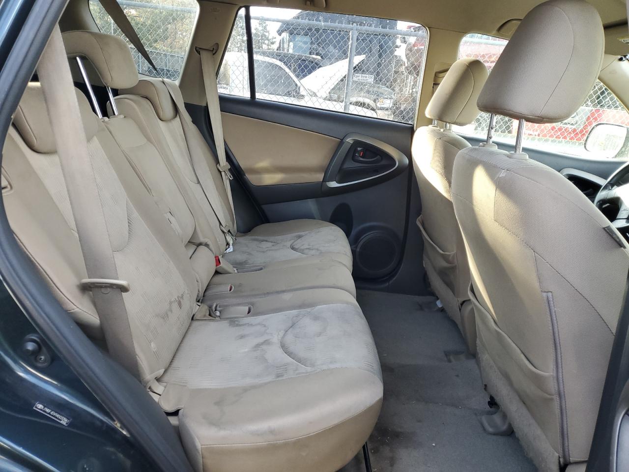 2010 Toyota RAV 4 - Image 11