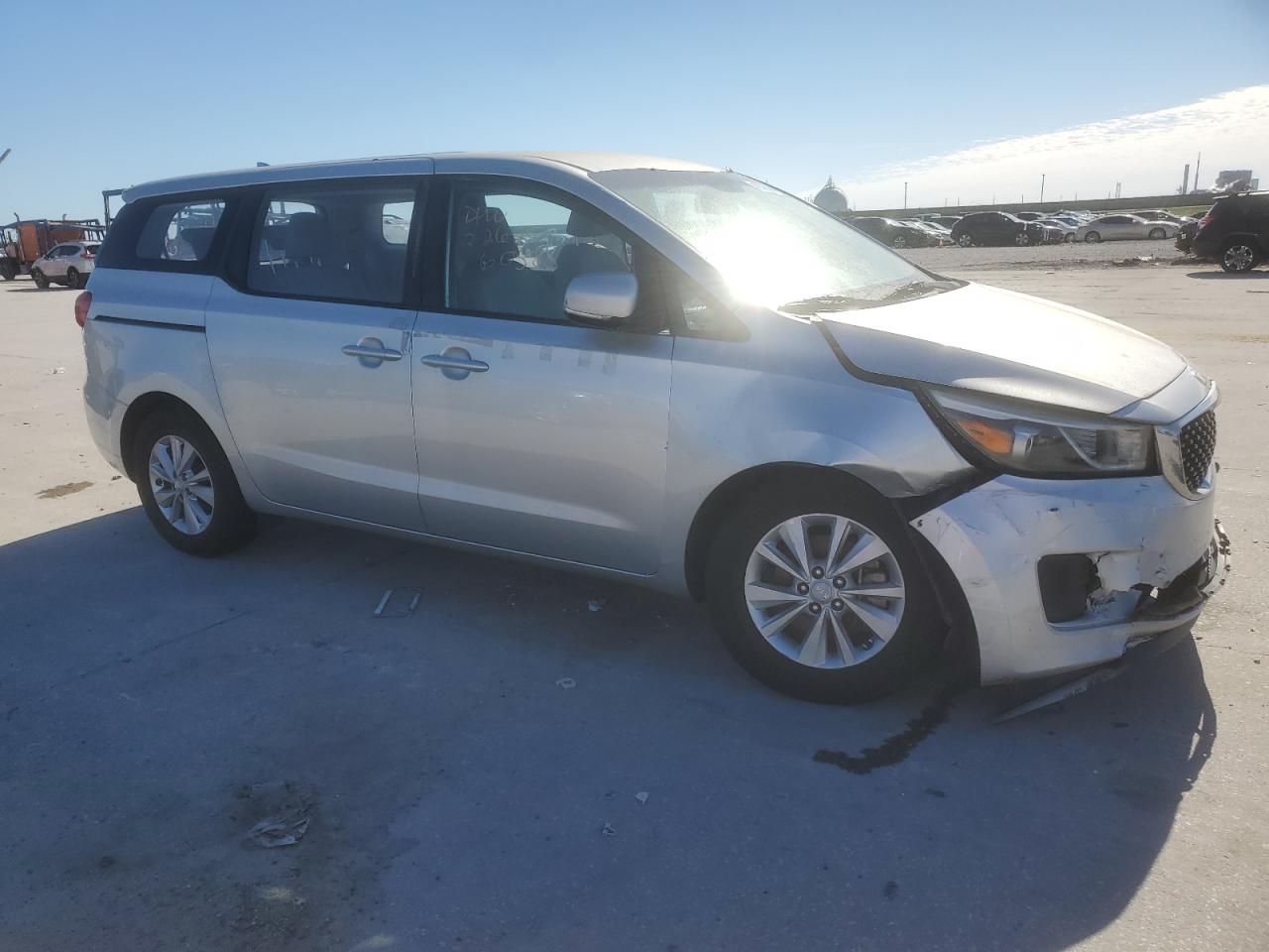 2015 Kia Sedona - Image 4