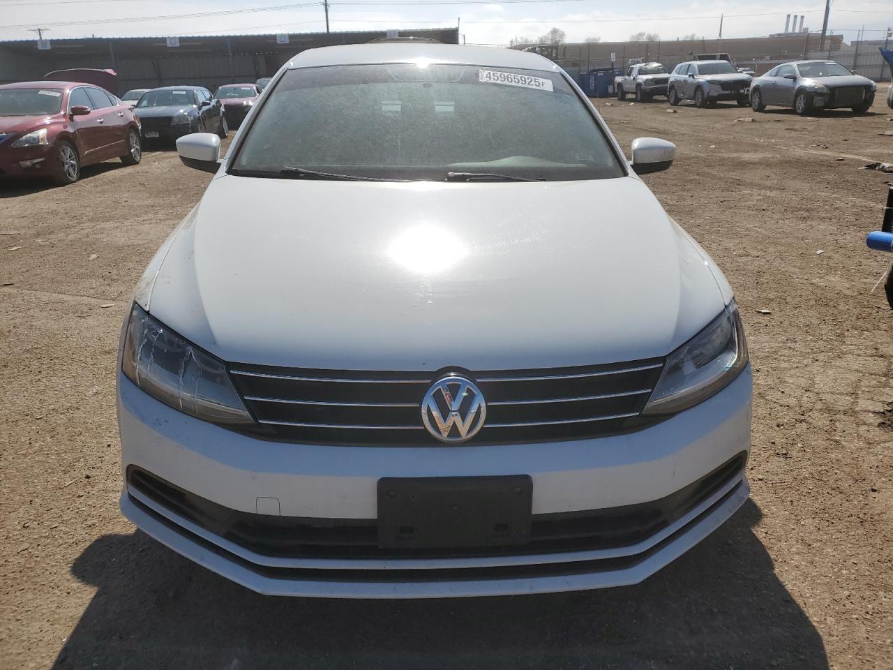 2017 Volkswagen Jetta - Image 5