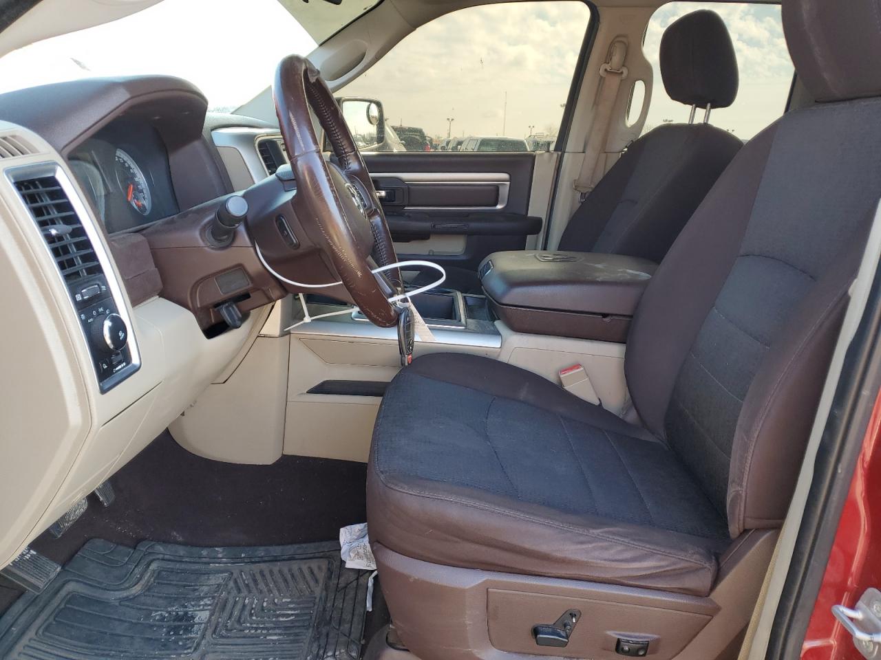 2014 RAM 1500 - Image 7
