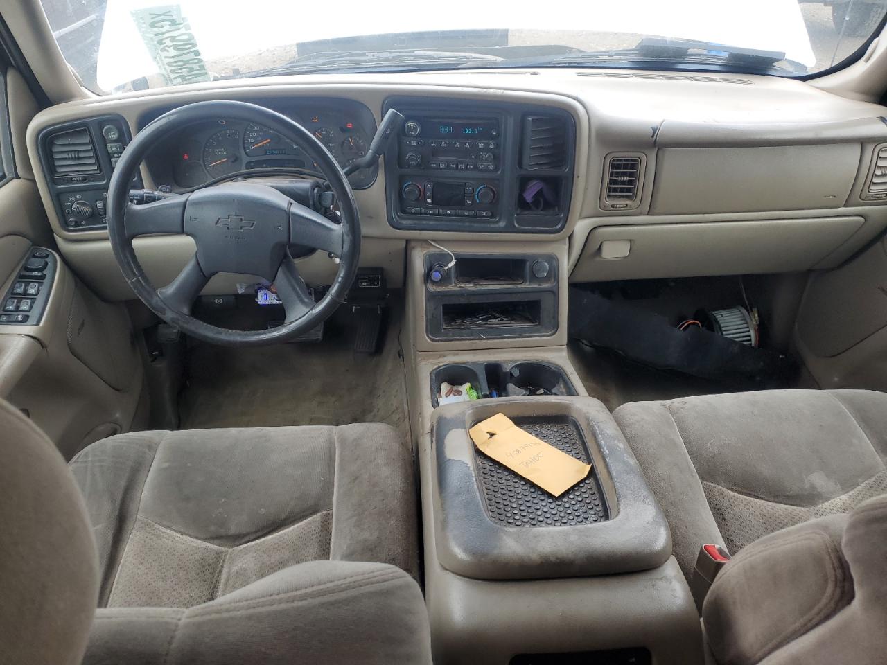 2004 Chevrolet Tahoe - Image 8