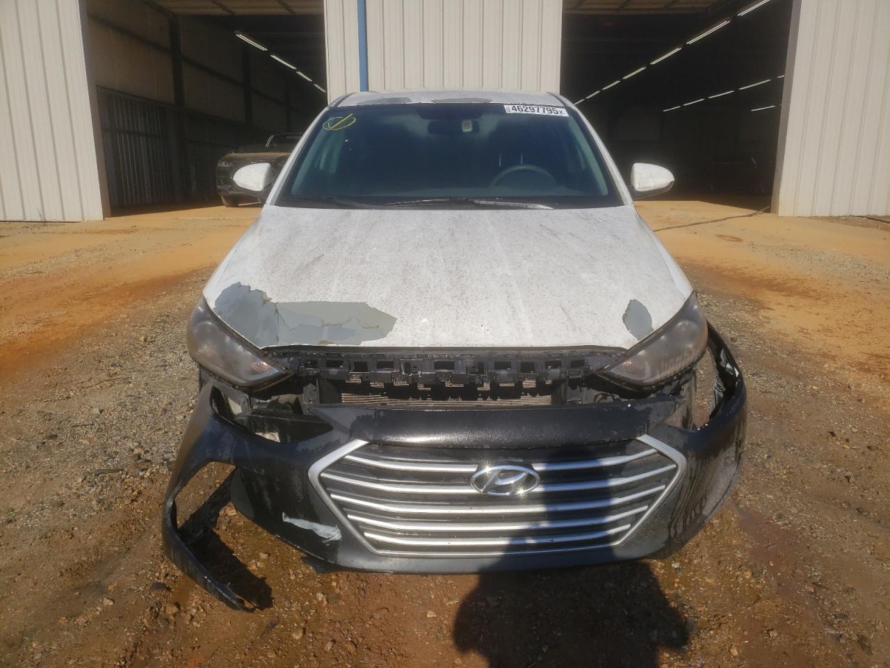 2018 Hyundai Elantra - Image 5