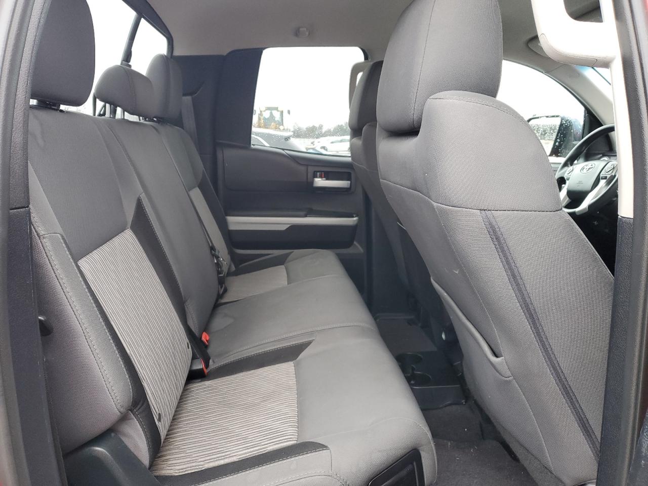 2014 Toyota Tundra - Image 10