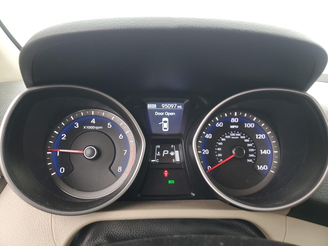2014 Hyundai Elantra - Image 9