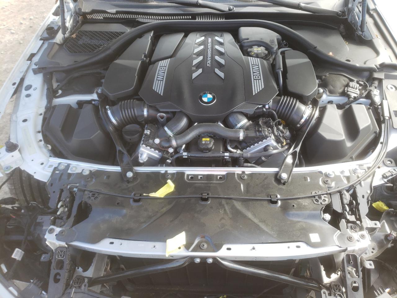 2022 BMW M8 - Image 11