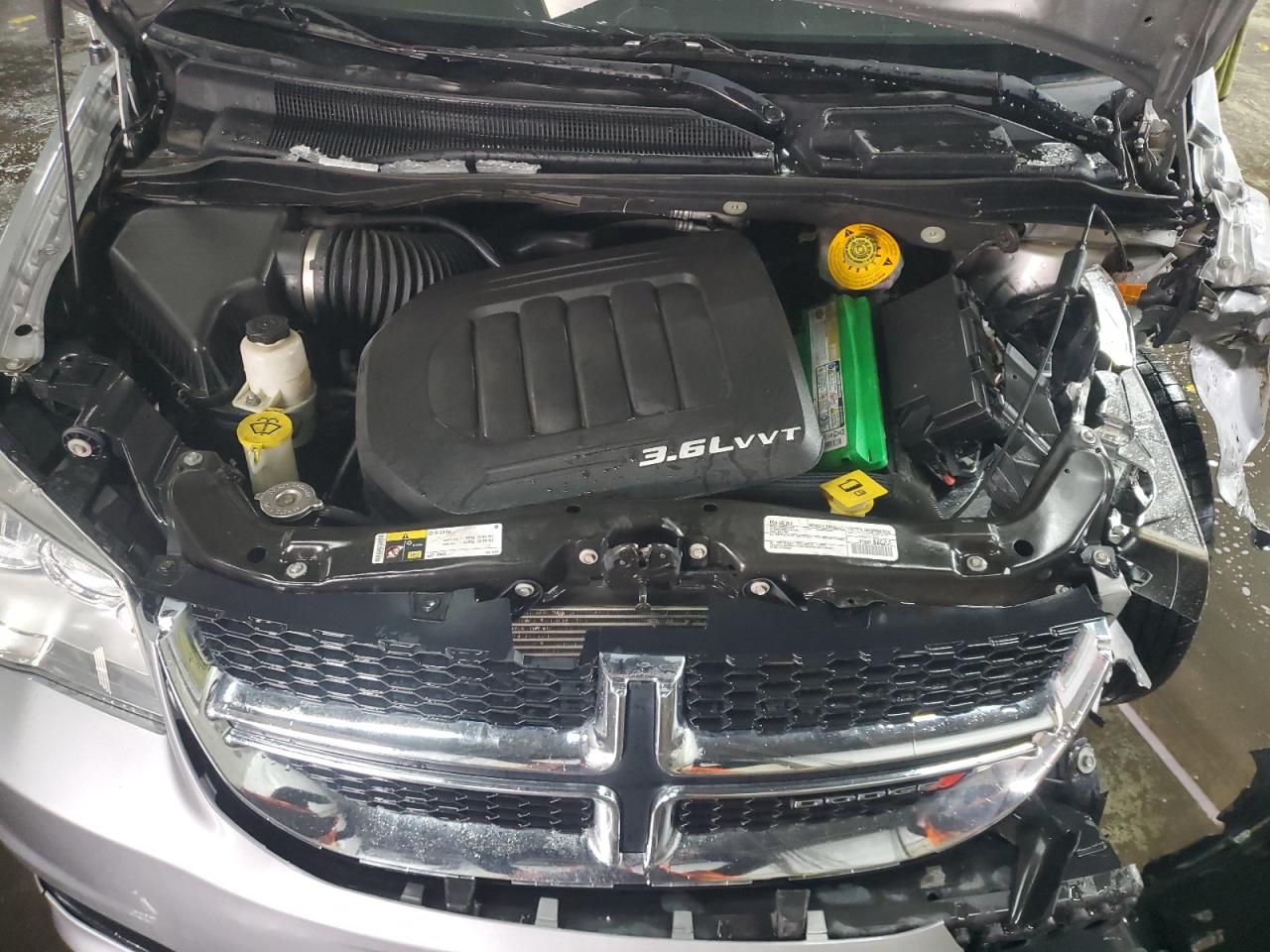 2017 Dodge Caravan - Image 12