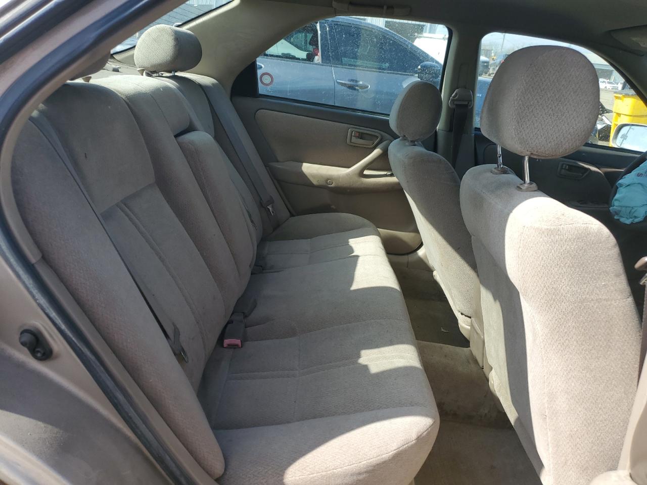 2001 Toyota Camry - Image 10