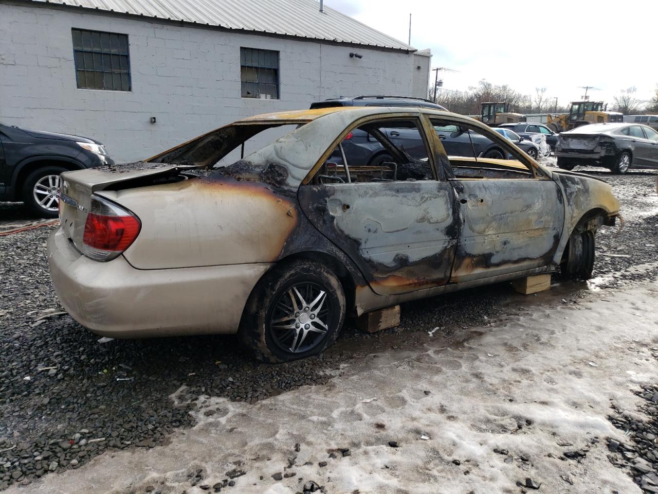 2005 Toyota Camry - Image 3