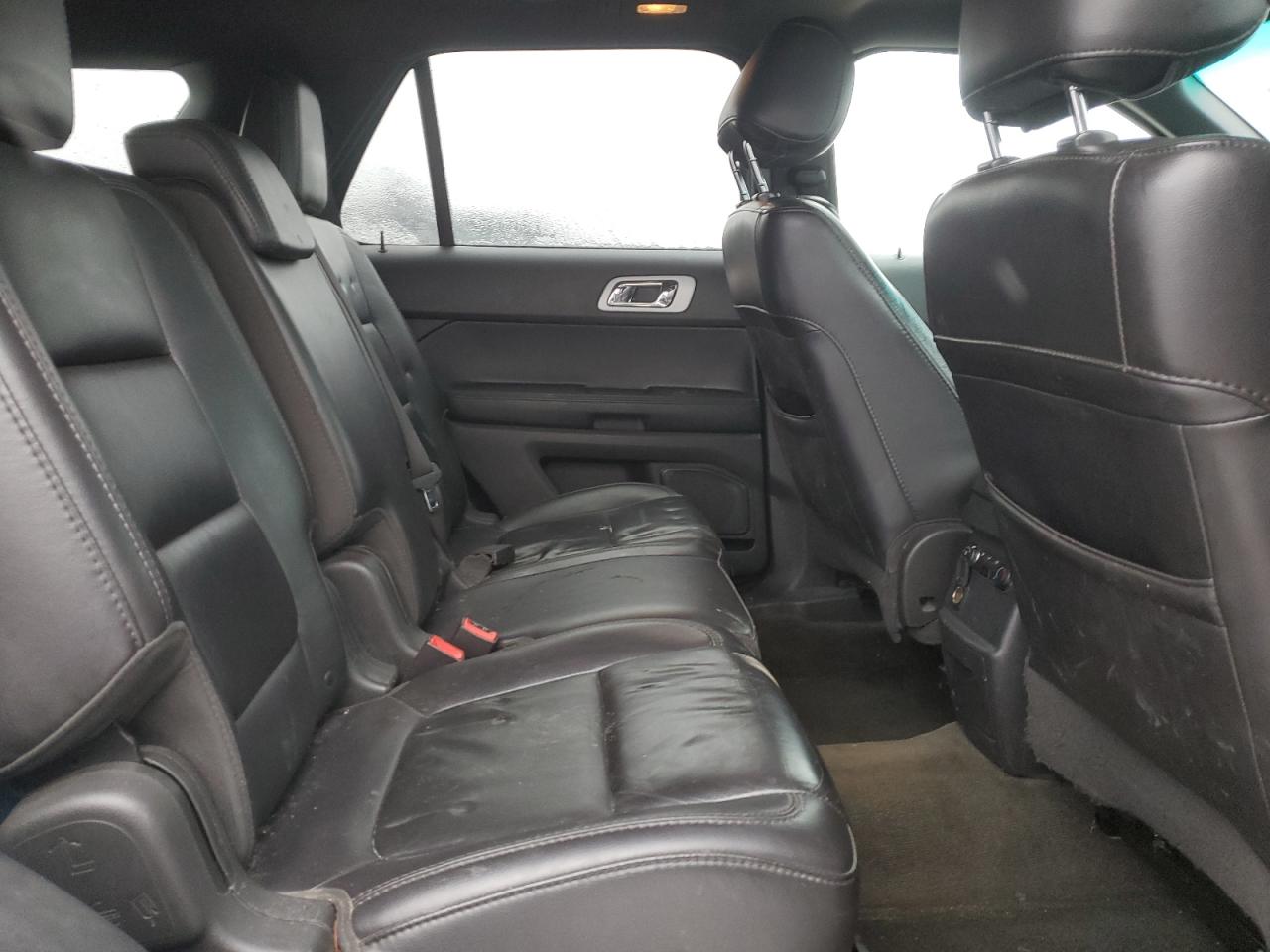 2013 Ford Explorer - Image 11