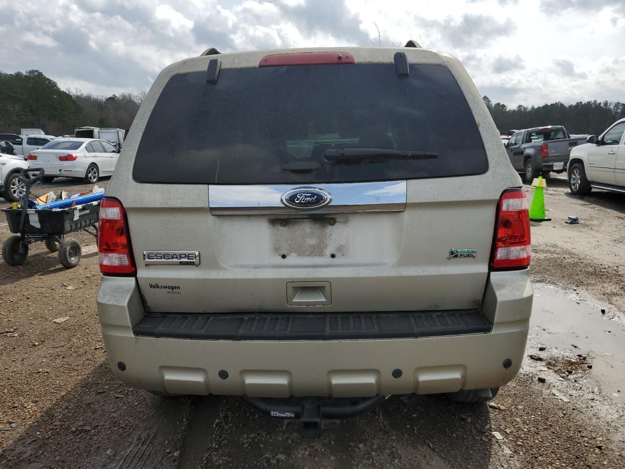 2011 Ford Escape - Image 6