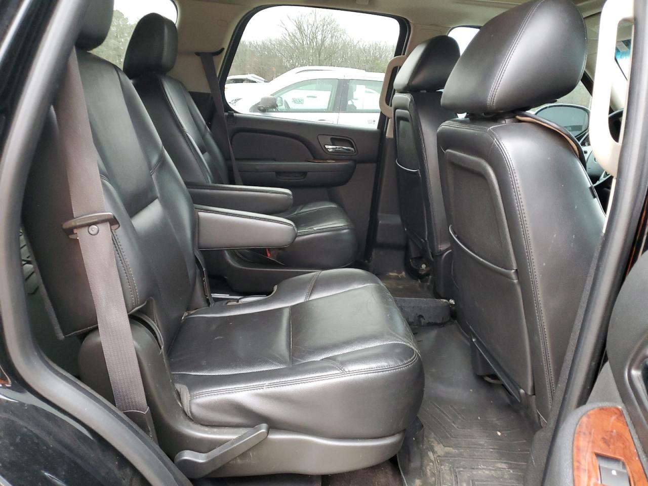 2014 Chevrolet Tahoe - Image 11