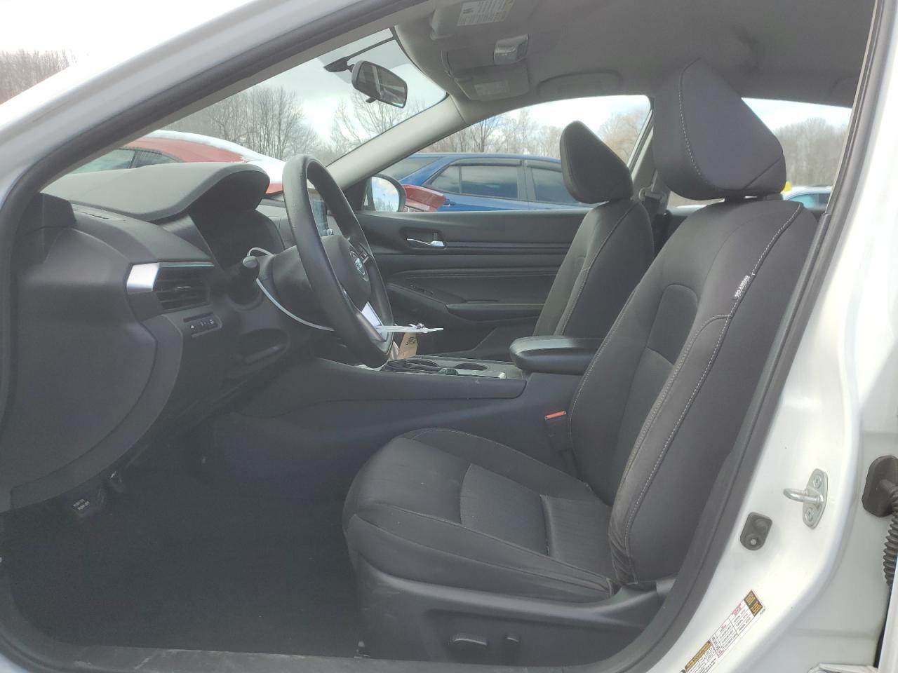 2020 Nissan Altima - Image 7